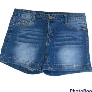 FASHION CUTIE’S Denim Shorts - Size 14Jr but more like Women’s Small
